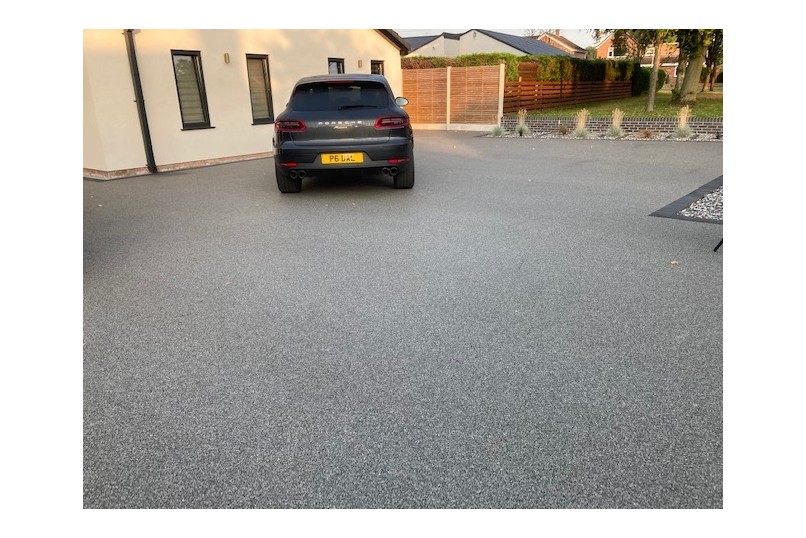 Resin Bound drive & pathway flooring 1